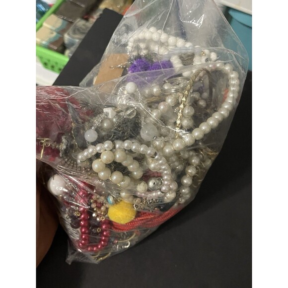 CRAFT-Jewelry Lot-Junk-Harvest-Repurpose-Pieces 4+ Pounds - Picture 3 of 5